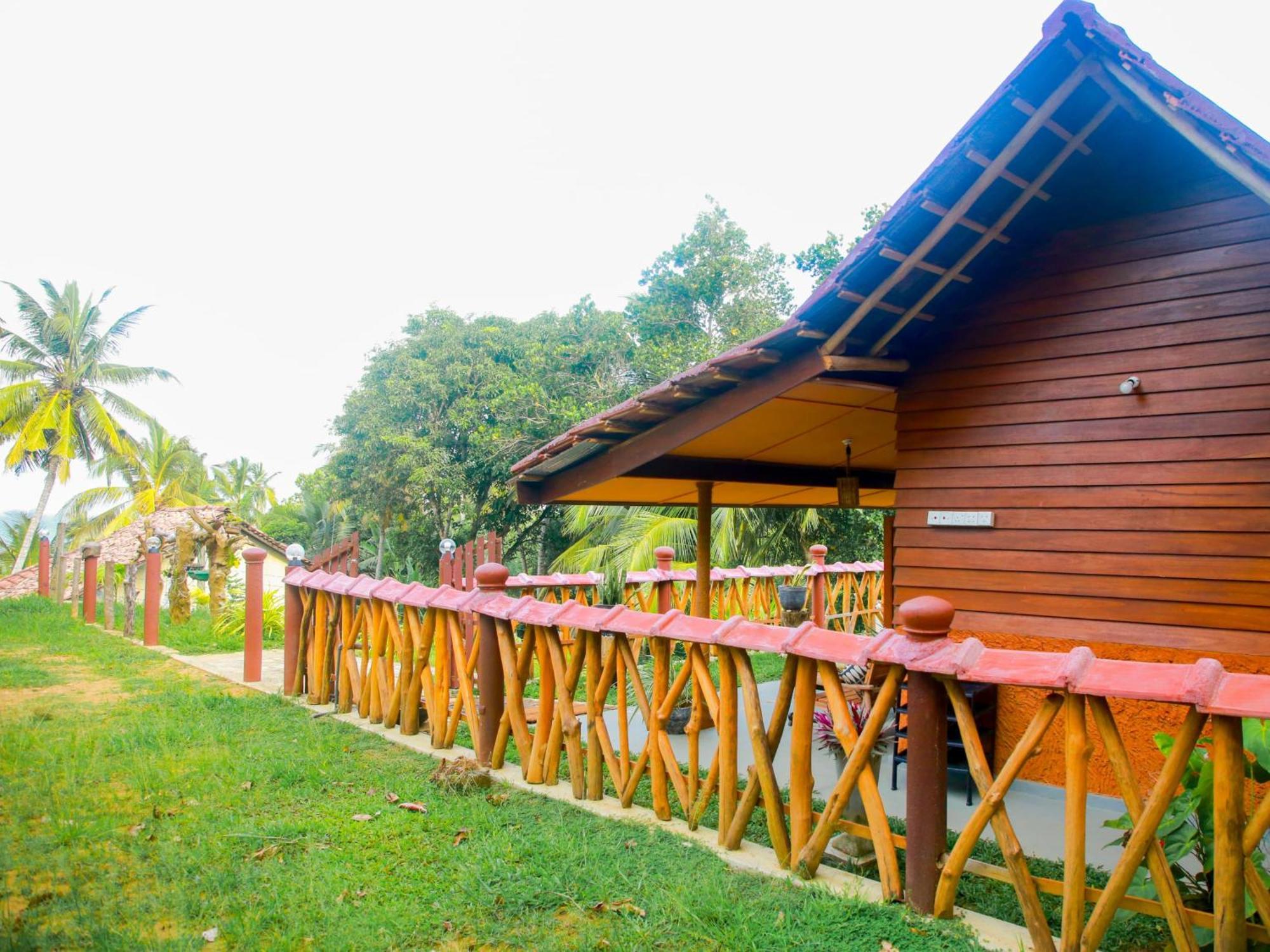 Villa Blue Ocean Tree House Hiriketiya Dikwella Sur Exterior foto