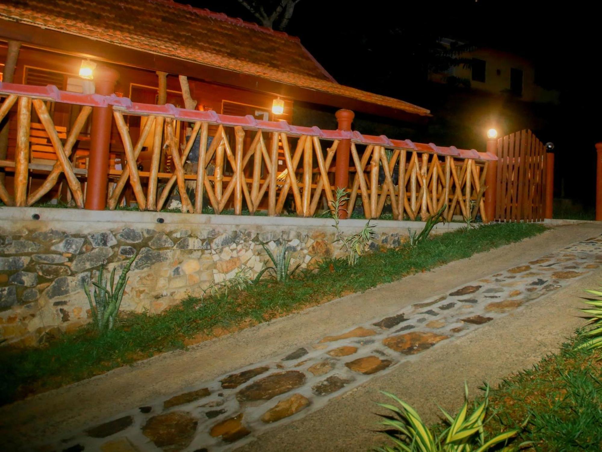 Villa Blue Ocean Tree House Hiriketiya Dikwella Sur Exterior foto