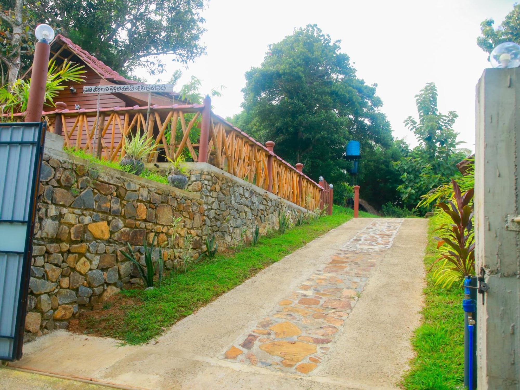 Villa Blue Ocean Tree House Hiriketiya Dikwella Sur Exterior foto